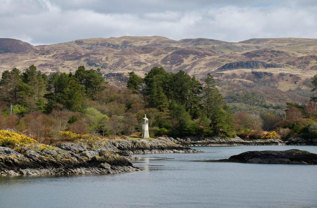 Hiking along the shores of Kyles of Bute