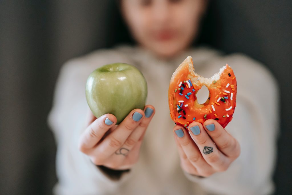 Reduce sugar intake apple vs donut